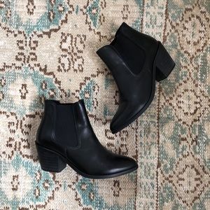 Emerson Fry Black Booties 37